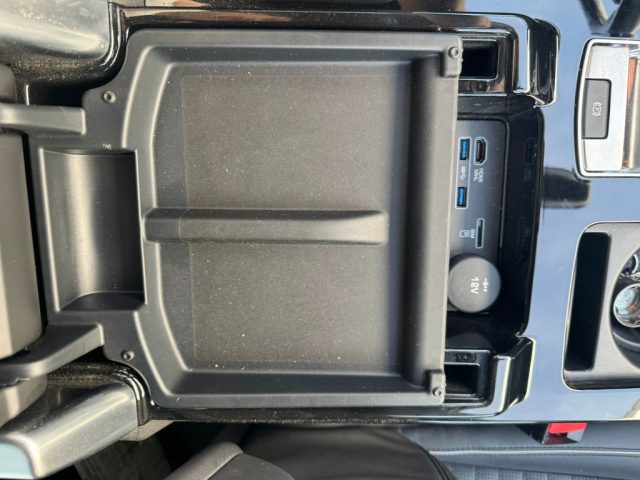 LAND ROVER Discovery usata, con Controllo trazione