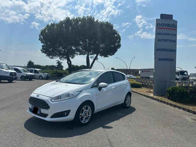 FORD Fiesta usata, con ABS