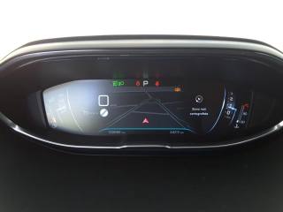 PEUGEOT 5008 usata, con Cerchi in lega