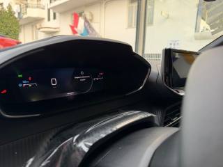 PEUGEOT 2008 usata, con Autoradio digitale