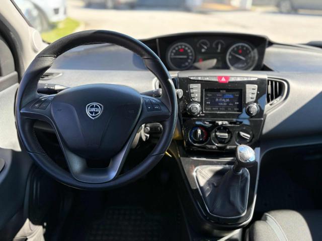 LANCIA Ypsilon usata, con ESP