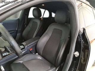 MERCEDES-BENZ CLA 250 usata, con Park Distance Control