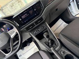 VOLKSWAGEN Taigo usata, con USB