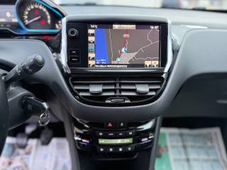 PEUGEOT 2008 usata, con Airbag testa