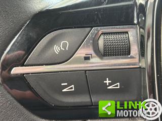 PEUGEOT 2008 usata, con Sistema di navigazione