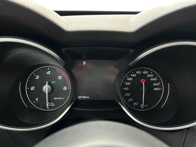 ALFA ROMEO Stelvio usata, con Chiusura centralizzata