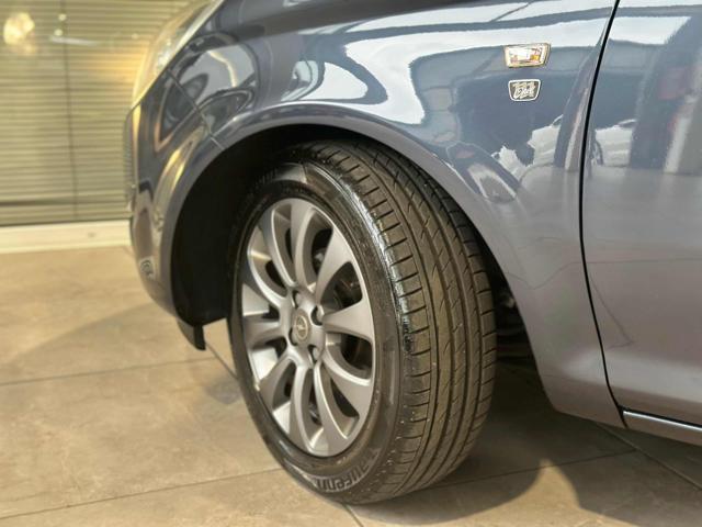 OPEL Corsa usata, con Controllo automatico clima