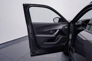 PEUGEOT 2008 usata, con Controllo automatico clima