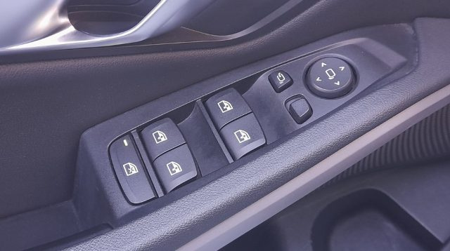 BMW 320 usata, con Touch screen