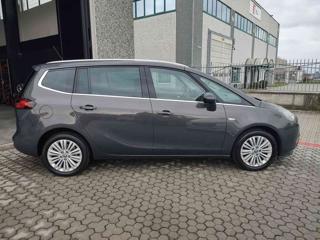 OPEL Zafira Tourer usata, con Boardcomputer