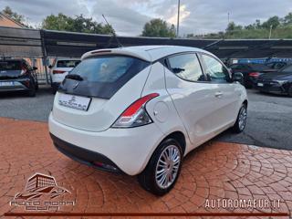 LANCIA Ypsilon usata, con Autoradio