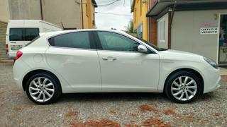 ALFA ROMEO Giulietta usata, con Lettore CD