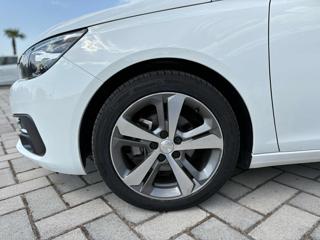 PEUGEOT 308 usata, con Fendinebbia