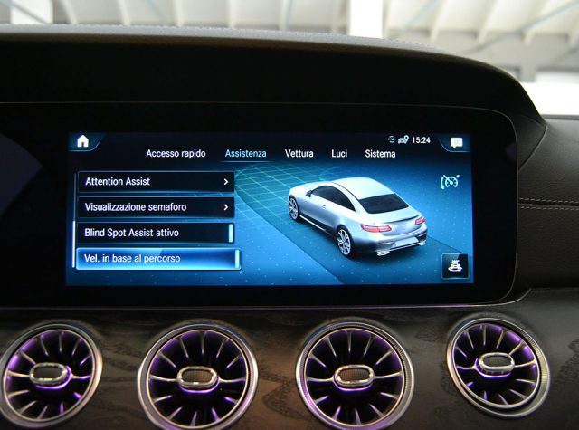 MERCEDES-BENZ E 200 usata, con Controllo trazione