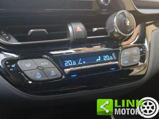 TOYOTA C-HR usata, con Sensori di parcheggio posteriori