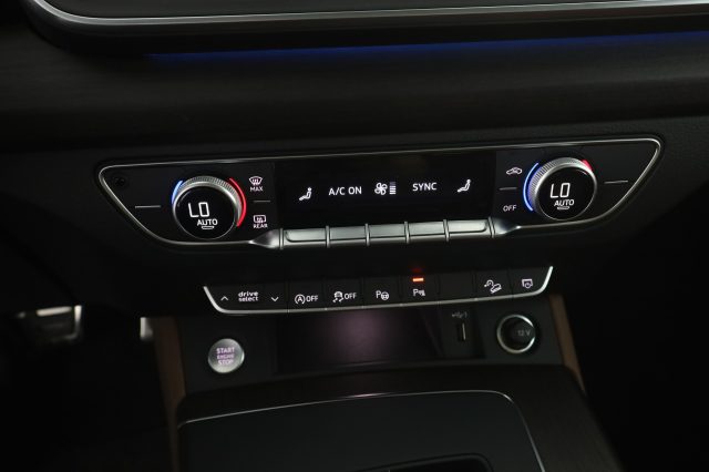 AUDI Q5 usata 12