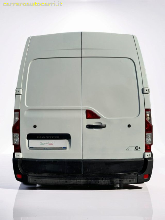RENAULT Master usata, con Autoradio