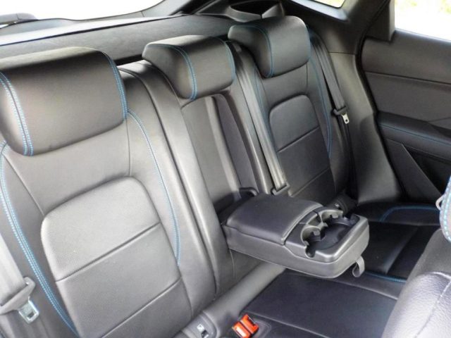 JAGUAR E-Pace usata, con Fari LED