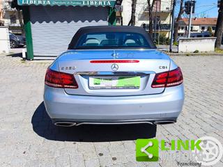 MERCEDES-BENZ E 250 usata, con Park Distance Control