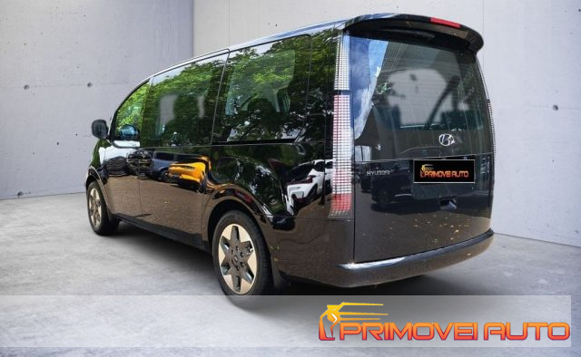 HYUNDAI Staria usata, con ESP