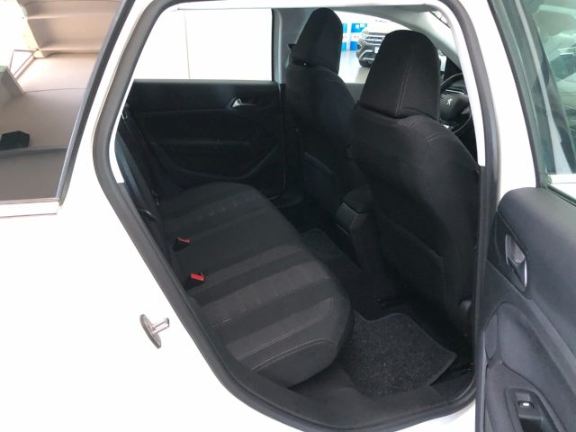 PEUGEOT 308 usata, con Autoradio