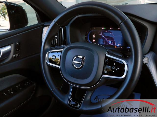 VOLVO XC60 usata, con Specchietti laterali elettrici