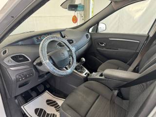RENAULT Scenic usata, con Telecamera per parcheggio assistito