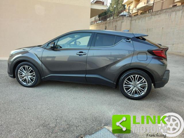 TOYOTA C-HR usata 25