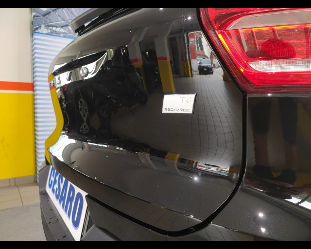 VOLVO XC40 usata, con Specchietti laterali elettrici
