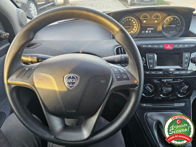 LANCIA Ypsilon usata, con USB