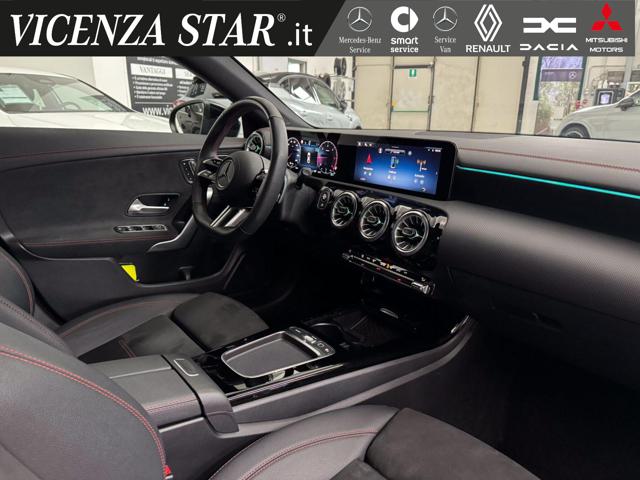 MERCEDES-BENZ CLA 200 usata, con Controllo automatico clima