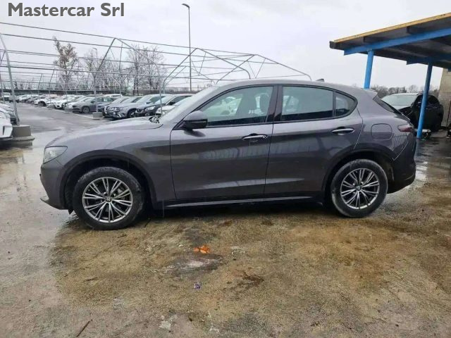 ALFA ROMEO Stelvio usata, con Airbag
