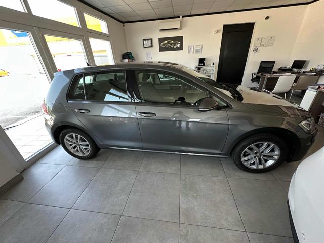 VOLKSWAGEN Golf usata, con Autoradio