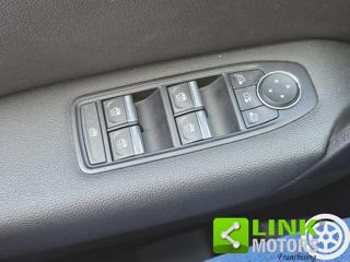 RENAULT Captur usata, con Fari LED