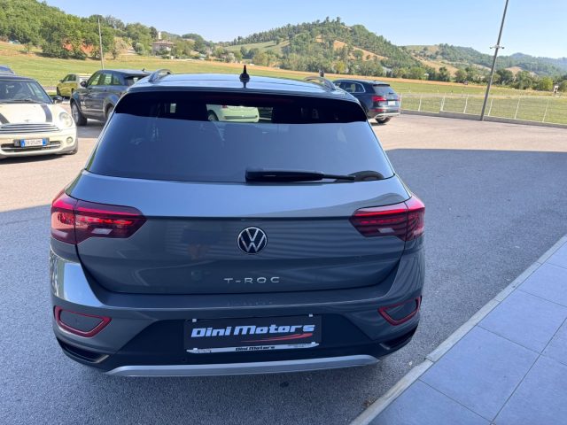 VOLKSWAGEN T-Roc usata, con Autoradio