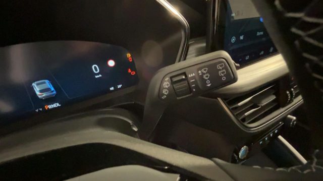 FORD Kuga usata, con Touch screen