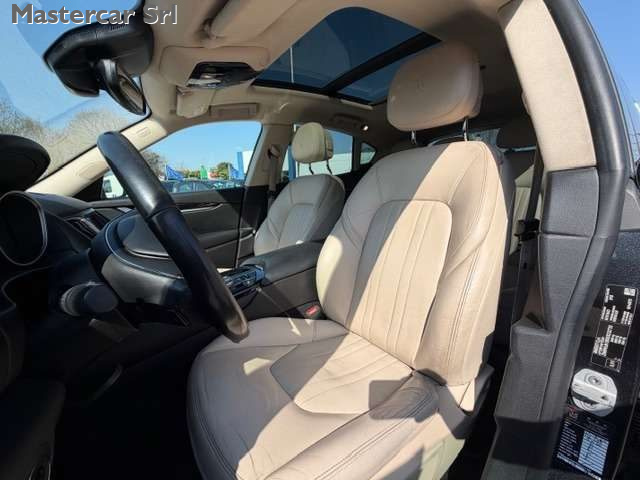 MASERATI Levante usata, con Fendinebbia