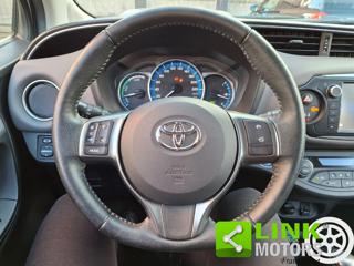 TOYOTA Yaris usata, con Autoradio
