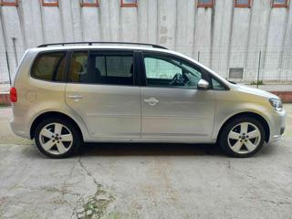 VOLKSWAGEN Touran usata, con Climatizzatore