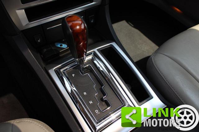 CHRYSLER 300C usata, con Controllo trazione