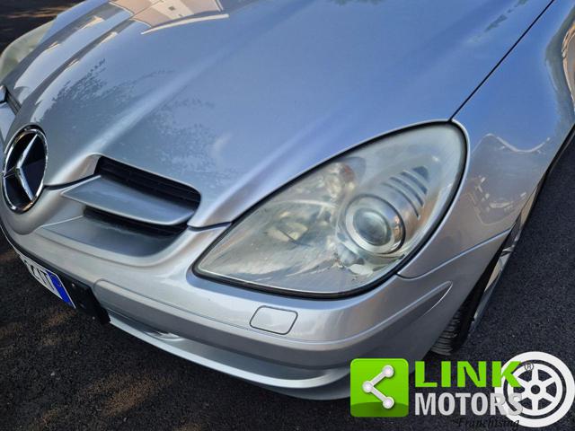 MERCEDES-BENZ SLK 200 usata, con Cerchi in lega