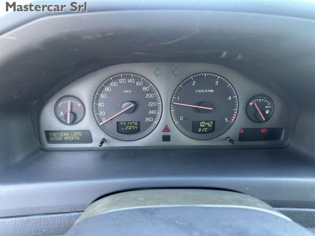 VOLVO V70 usata 14