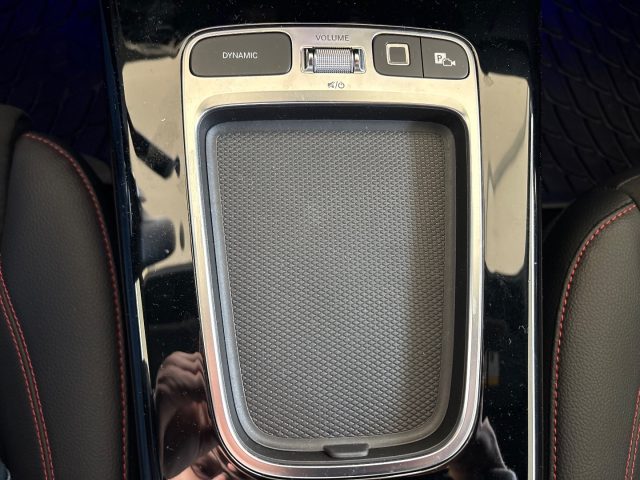 MERCEDES-BENZ A 180 usata, con Fari direzionali