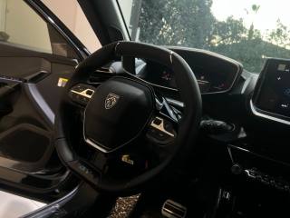 PEUGEOT 2008 usata, con Luci diurne LED