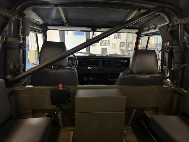 LAND ROVER Defender usata 11