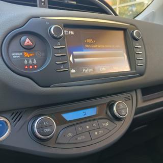 TOYOTA Yaris usata, con Fendinebbia