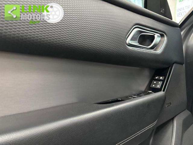 LAND ROVER Range Rover Velar usata, con Sistema di navigazione