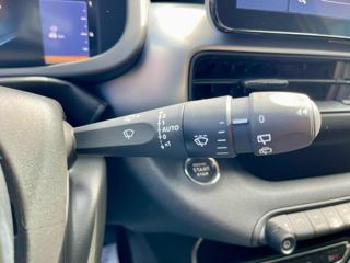 JEEP Avenger usata, con USB
