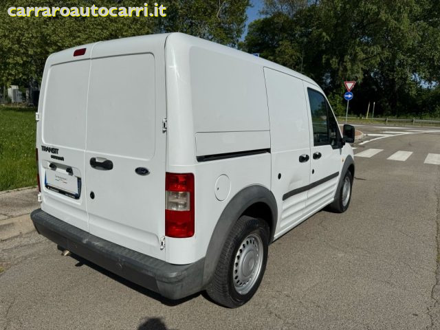 FORD Tourneo Connect usata, con Autoradio