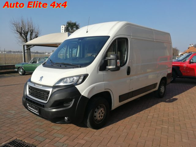 PEUGEOT Boxer usata, con Autoradio